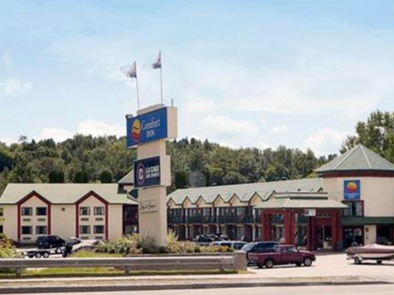 Comfort Inn Mont Laurier Exterior photo